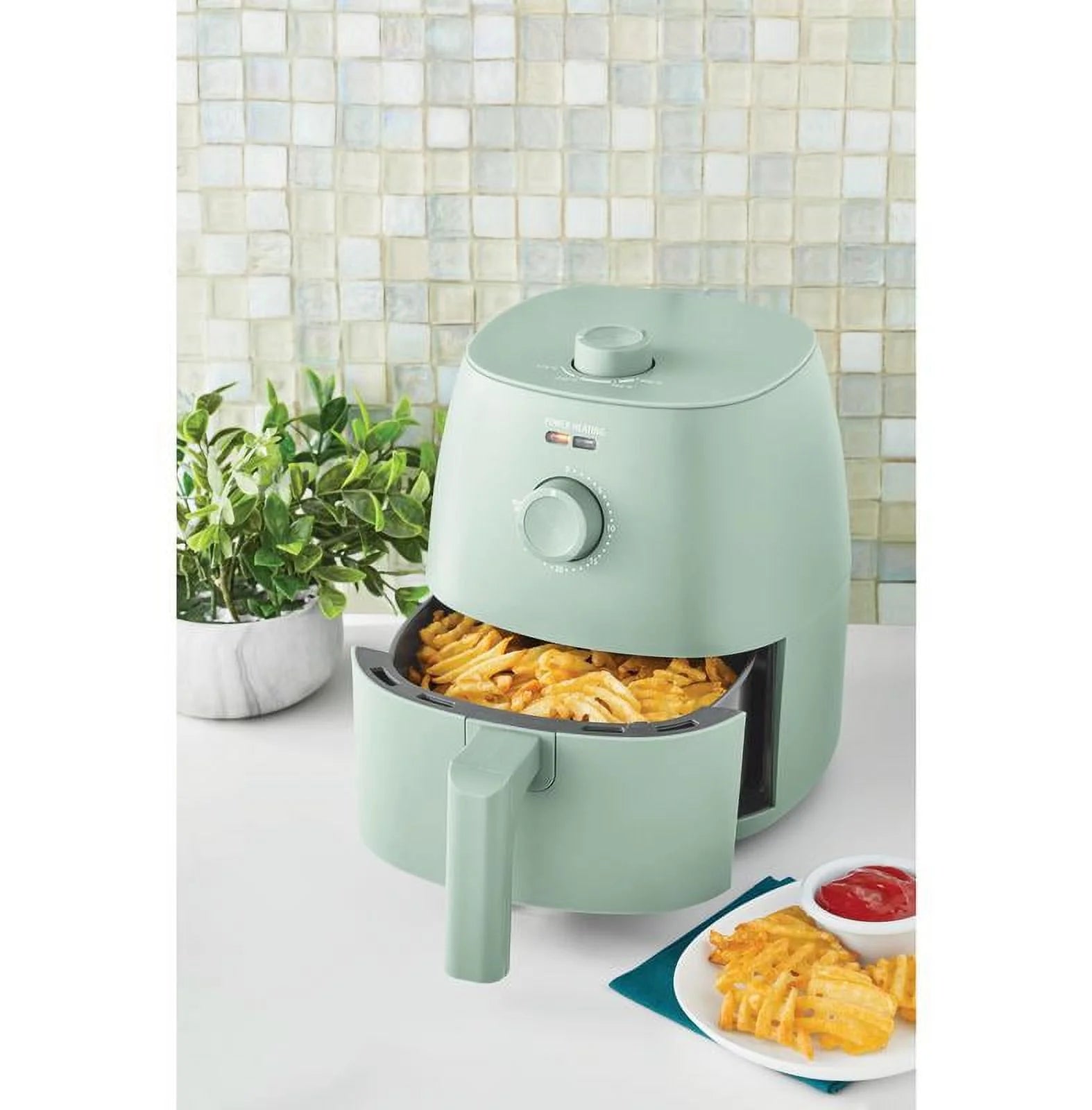 2.2 Qt Air Fryer, Arctic White - Automatic Shutoff
